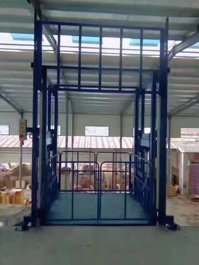 博尔塔拉简易货梯